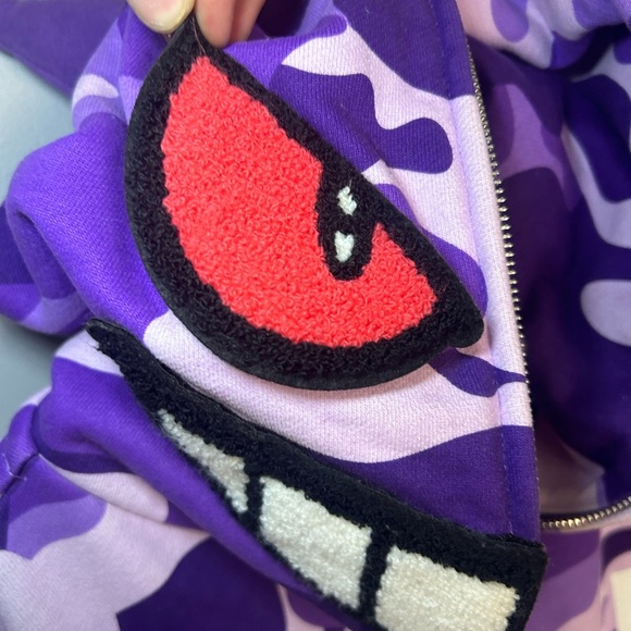 Kanto Starter Gengar purple camo full zip with velcro face - Picture 3 of 9